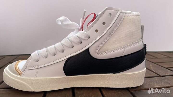 Стильные кроссовки blazer nike 77'low