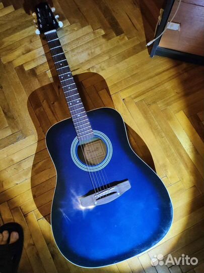Акустическая гитара