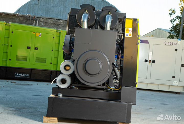 Дизельный генератор 50 кВт Strateg в кожухе