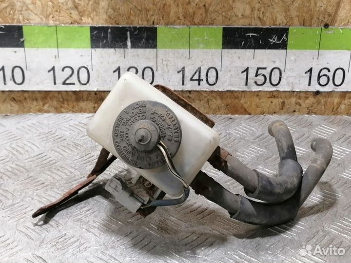 Бачок главного тормозного цилиндра Lexus Rx 1998 2