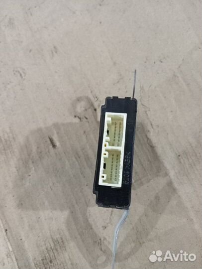 Блок управления зеркалами передний правый Toyota