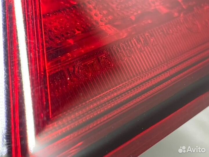 Фонарь наружный задний левый Toyota Camry V70/V75