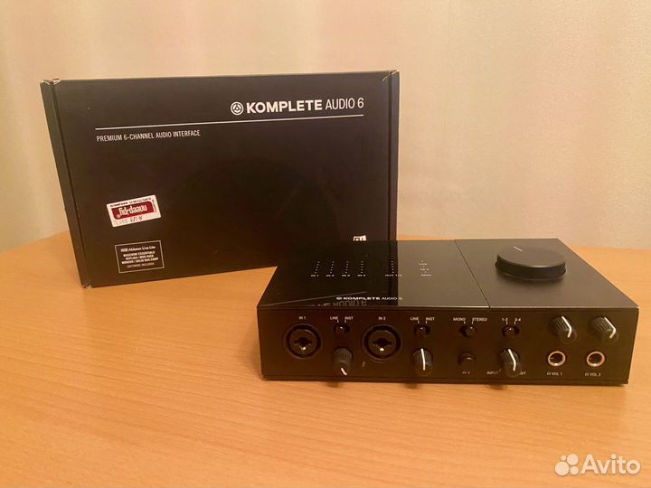 Звуковая карта Komplete audio 6 MK 2