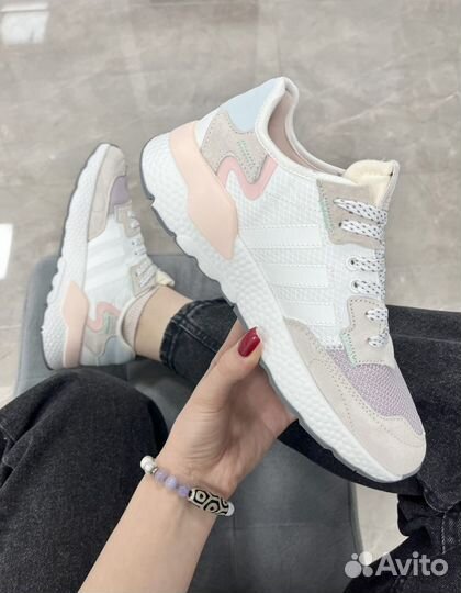 Кроссовки женские Adidas Nite Jogger Multicolor