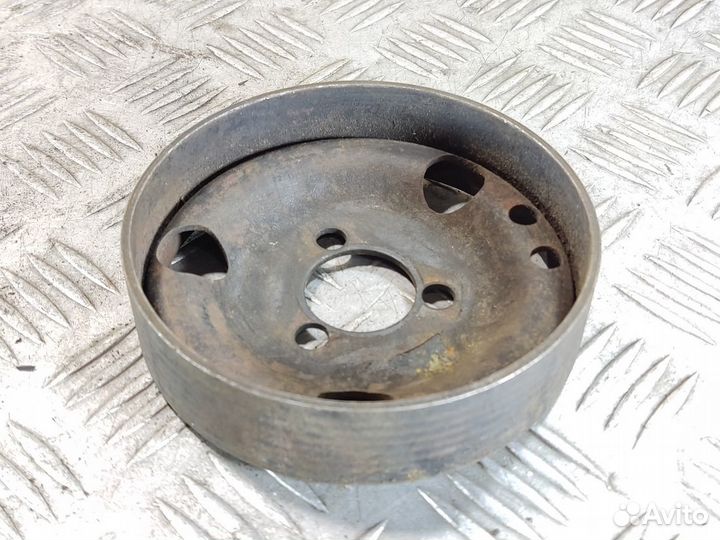 Шкив водяного насоса помпы Porsche Cayenne