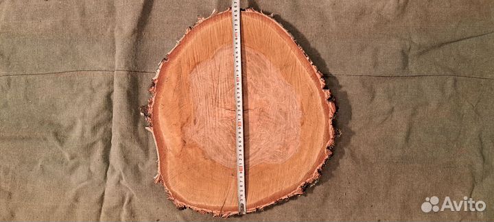 Слэб дерева и спилы