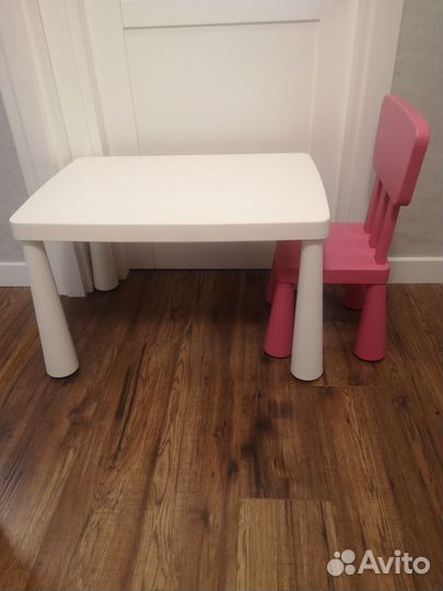 Стол и стул детский пластиковый IKEA б/у