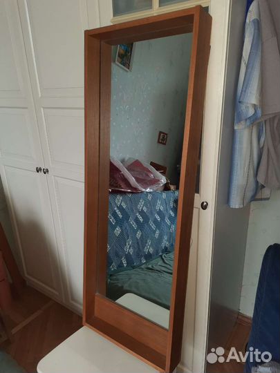 Зеркало настенное в прихожую бу