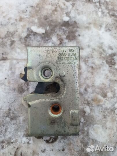 Замок двери задней правой Audi 80 B3