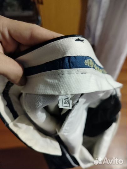 Продаю новый костюм