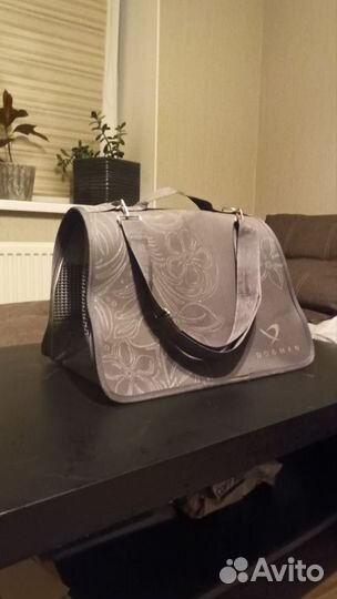 Переноска для кошек и собак