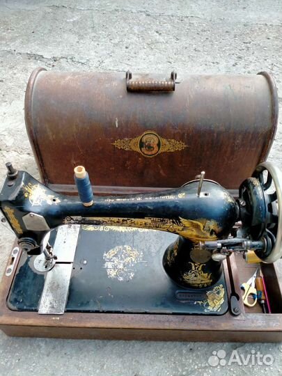 Швейная машинка зингер бу