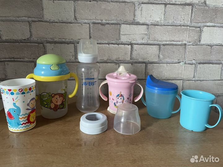 Детские бутылочки и поильники
