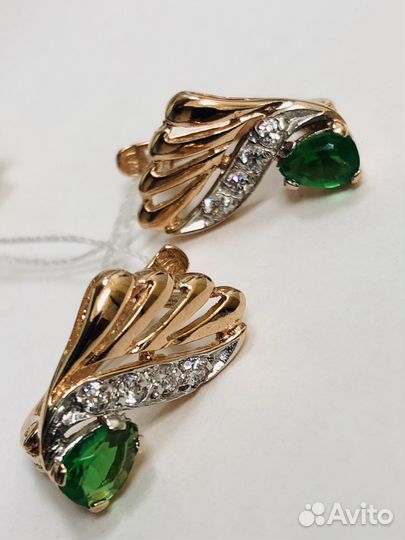 Золотые серьги