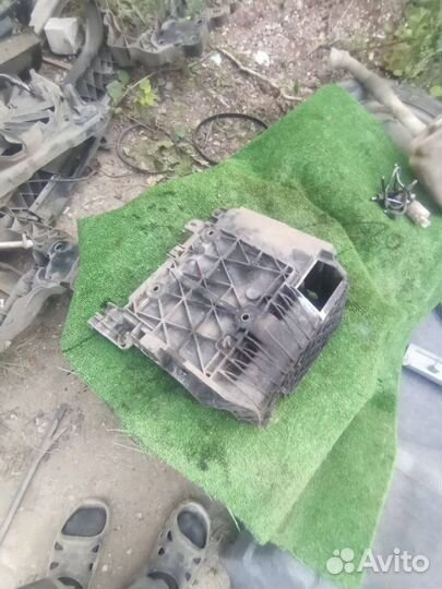 Площадка акб Renault Scenic 2