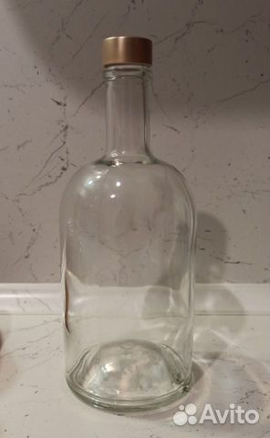 Бутылка стеклянная 0.7 л