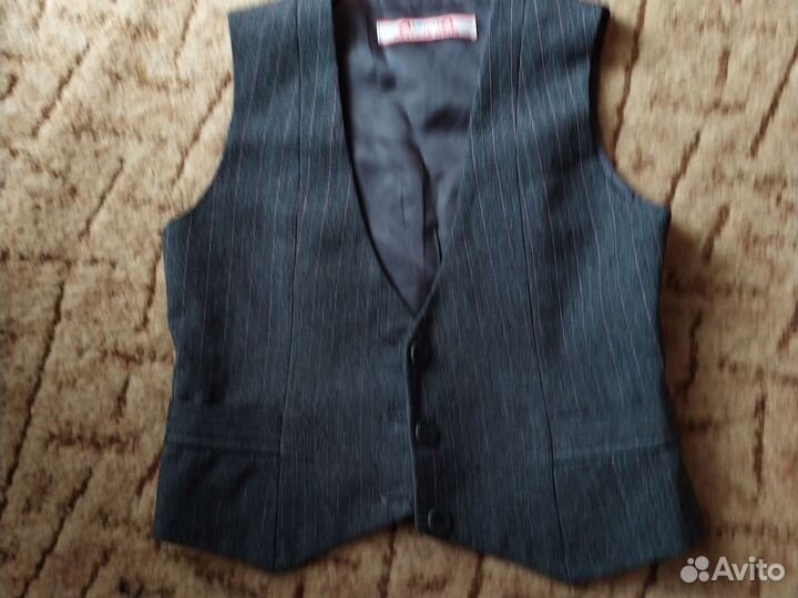 Вещи на девочку,джинсы,кофты