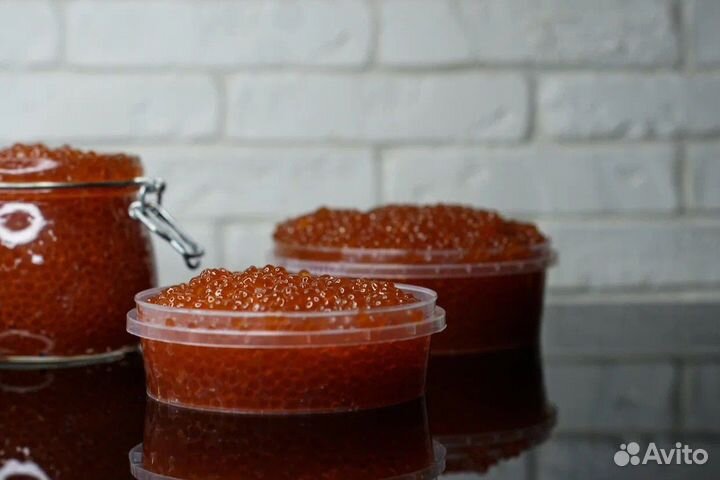 Красная икра и морепродукты