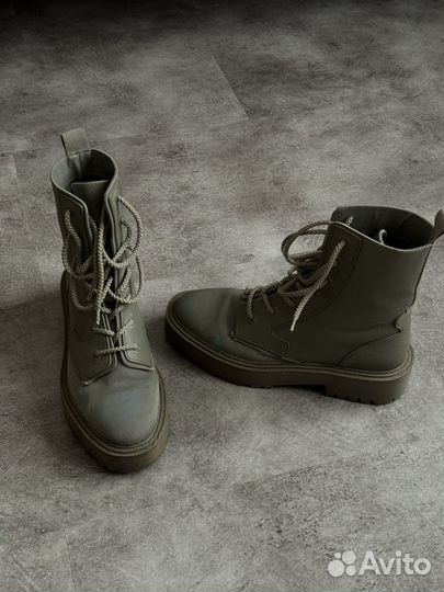 Ботинки женские 38 размер