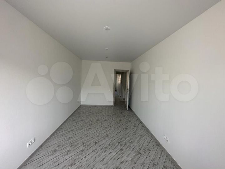 2-к. квартира, 52,5 м², 1/3 эт.