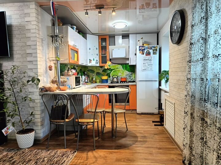 3-к. квартира, 56 м², 4/5 эт.