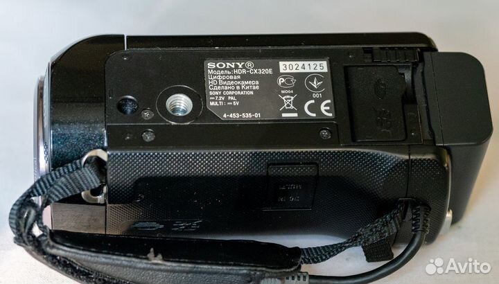 Видеокамера Sony HDR-cx320e