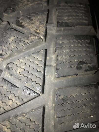 Bridgestone Blizzak DM-V2 285/60 R18
