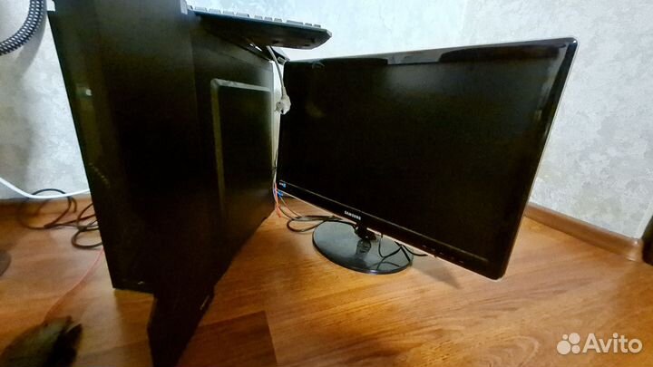 Монитор Samsung 27