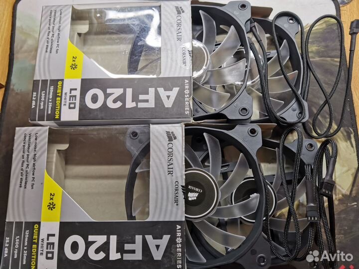 Продам вентиляторы Corsair AF120 Quiet Edition
