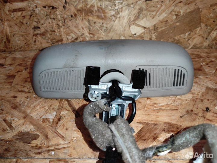 Зеркало Mercedes R-Class W251 OM 642 2008