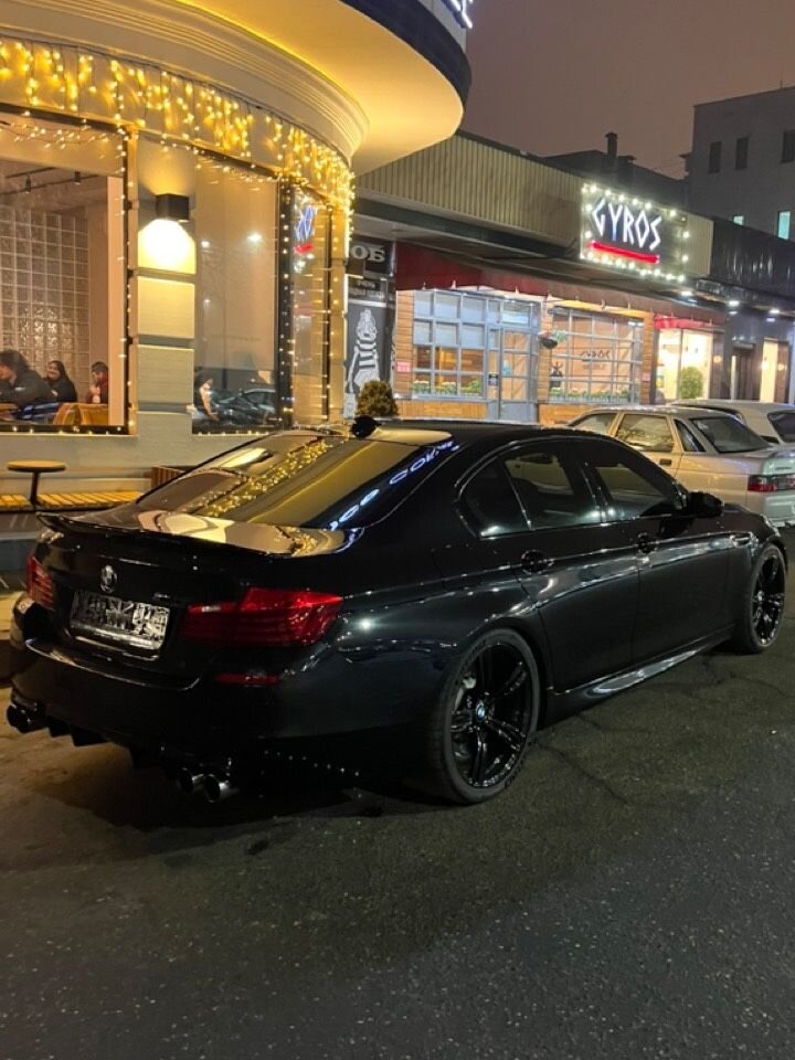 BMW M5: фото владельца