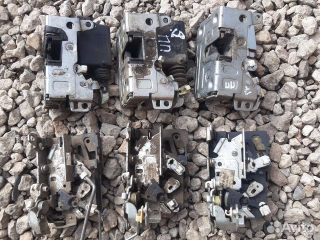 Замок двери передний правый renault logan