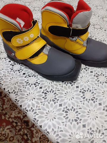 Лыжные ботинки