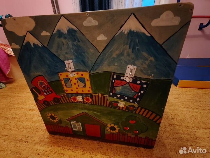 Бизиборд -домик для ребенка