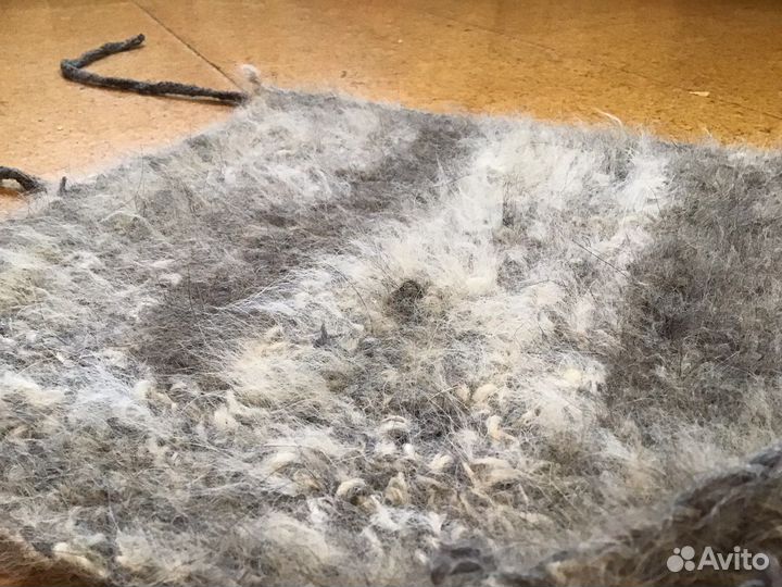 Связанный пояс из собачьей шерсти