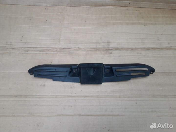 Крепление решетки радиатора Mitsubishi Outlander 2