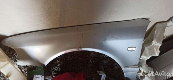 Audi A8 D2 крыло левое