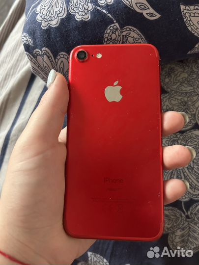 Телефон iPhone 7