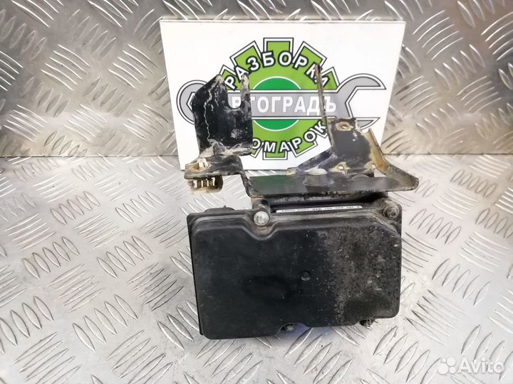 Блок ABS Renault Duster 2.0 4WD 2013г