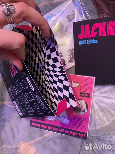 Jack in box Альбом (без карт и диска) Jhope