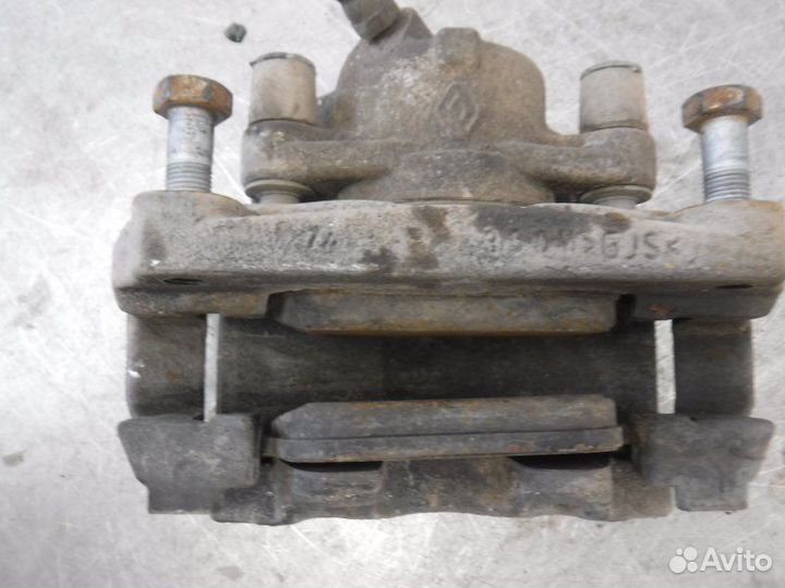 Суппорт передний левый Renault Kaptur F4R 2018