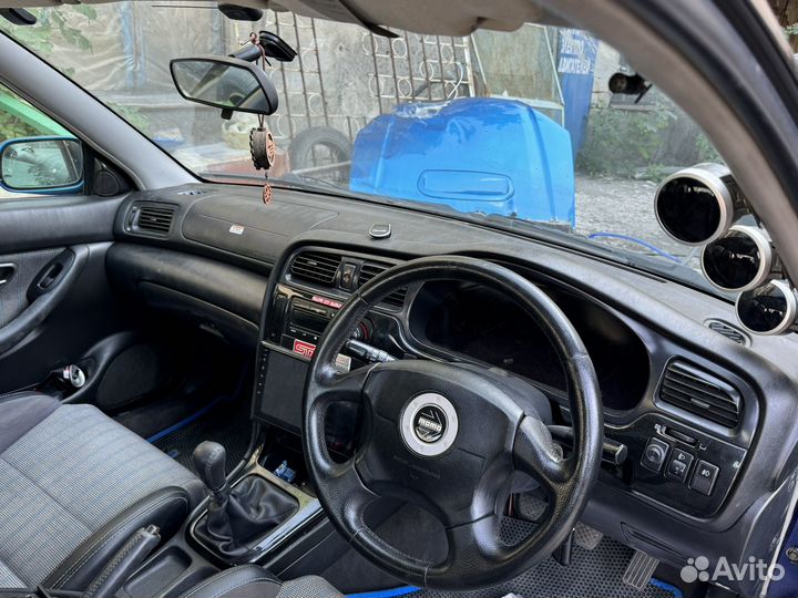 Subaru Legacy 2.0 МТ, 2000, 300 000 км