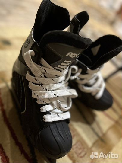 Коньки хоккейные 39 размер