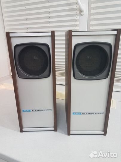 Акустические колонки Akai sw35 Jet Stream System