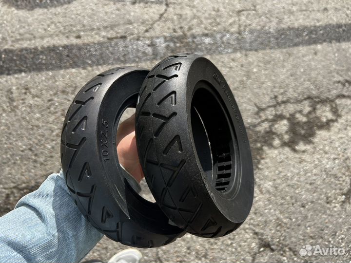 Покрышка литая 10x2.50 Kugoo M4/pro с установкой
