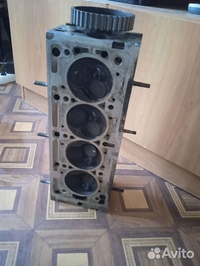 ГБЦ мотора K7J710