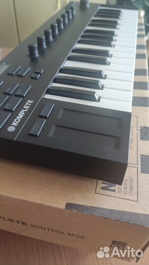 Midi-клавиатура Komplete Kontrol M32