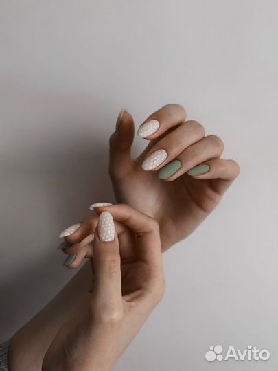 Маникюр педикюр