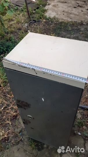 Сейф металлический