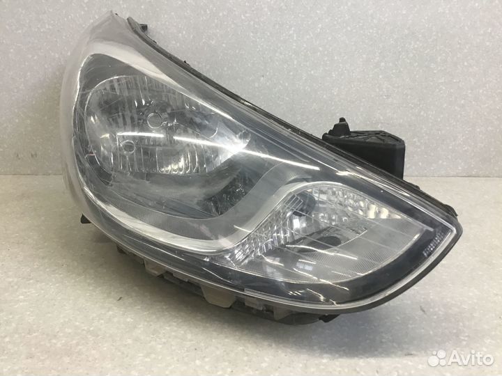 Фара правая Hyundai Solaris 2010-2017